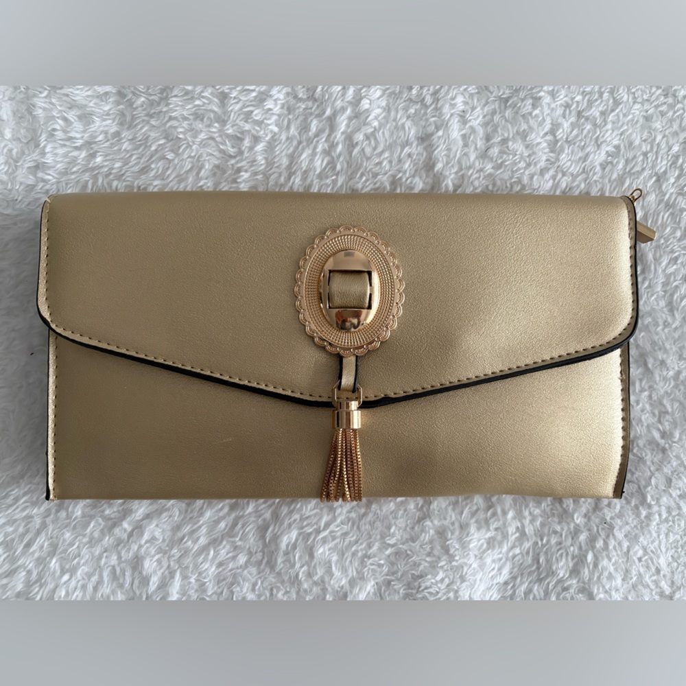 Elegant Gold Clutch Bag